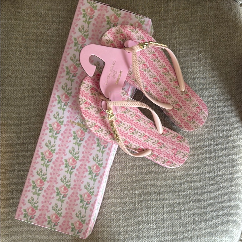 LoveShackFancy x Havaianas Ballet Rose Flip Flops Size 6